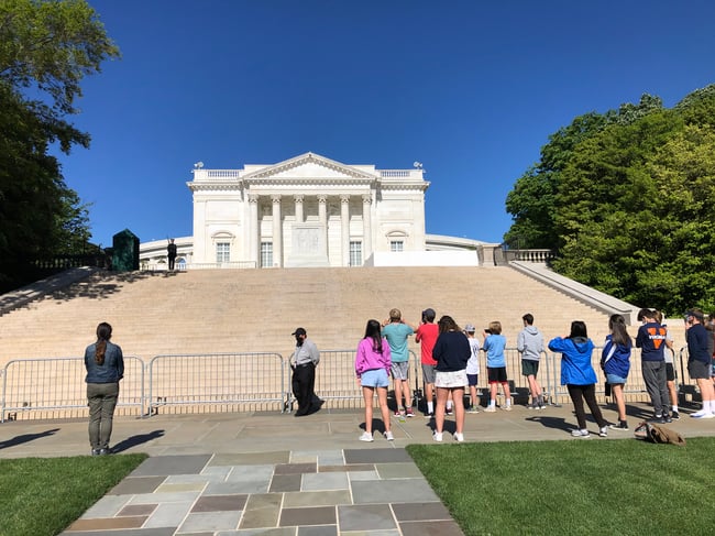 Student group explores Washington DC 